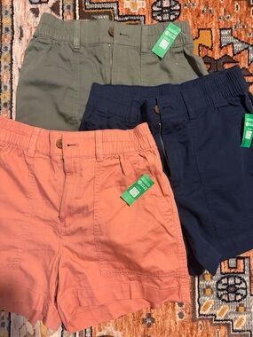Gap shorts bundle size 4